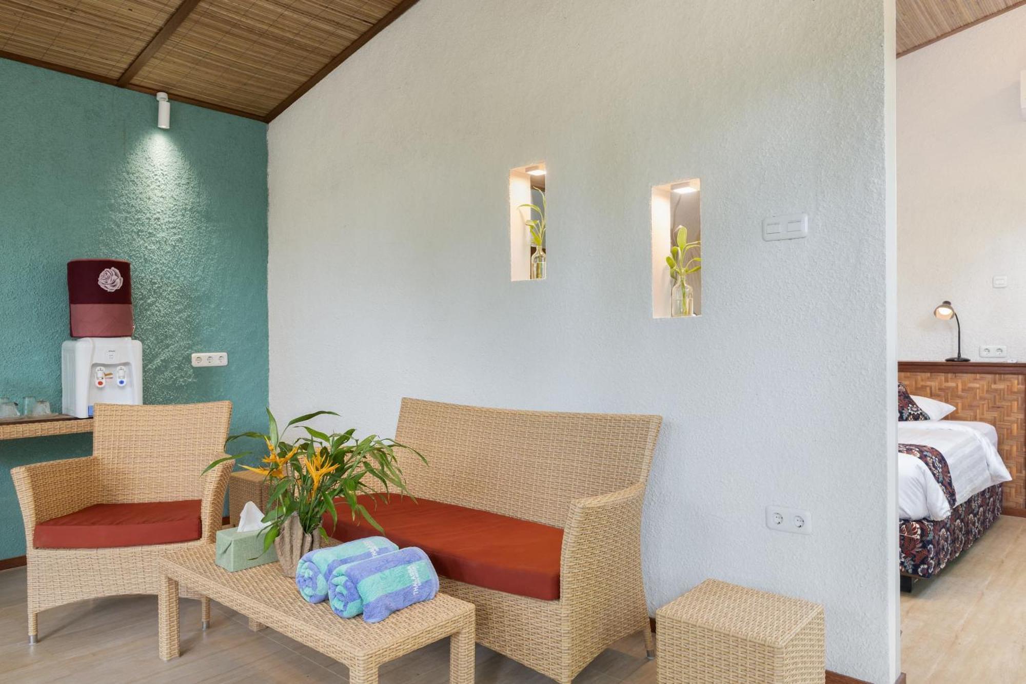 Thalassa Dive & Wellbeing Resort Manado Bagian luar foto