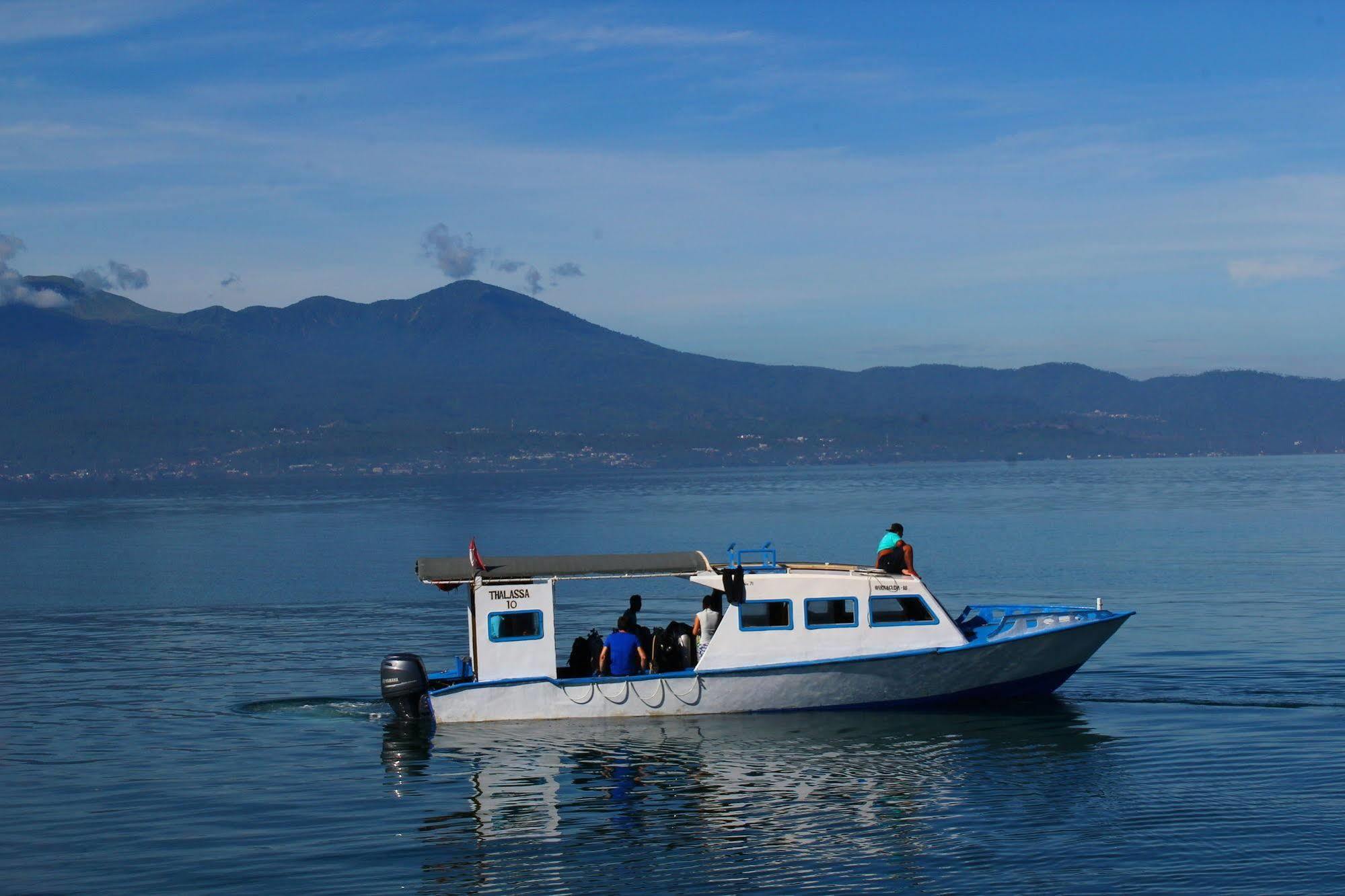 Thalassa Dive & Wellbeing Resort Manado Bagian luar foto